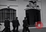 Image Warden et Officersl Alcatraz island California USA, 1947, de la seconde 35 séquences d'archives historiques vidéo 65675037522