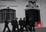 Image Warden et Officersl Alcatraz island California USA, 1947, de la seconde 36 séquences d'archives historiques vidéo 65675037522