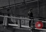 Image Warden et Officersl Alcatraz island California USA, 1947, de la seconde 48 séquences d'archives historiques vidéo 65675037522