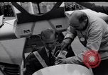 Image Le prince Philip duc d'Édimbourg au British National planeur Championships Hampshire Angleterre, 1967, de la seconde 9 séquences d'archives historiques vidéo 65675037537