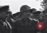 Image Le Lieutenant-général Courtney H Hodges Torgau Allemagne, 1945, de la seconde 20 séquences d'archives historiques vidéo 65675037538