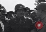 Image Le Lieutenant-général Courtney H Hodges Torgau Allemagne, 1945, de la seconde 22 séquences d'archives historiques vidéo 65675037538