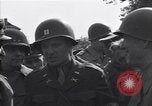 Image Le Lieutenant-général Courtney H Hodges Torgau Allemagne, 1945, de la seconde 24 séquences d'archives historiques vidéo 65675037538