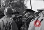 Image Le Lieutenant-général Courtney H Hodges Torgau Allemagne, 1945, de la seconde 47 séquences d'archives historiques vidéo 65675037538