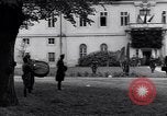 Image général Courtney Hodges Torgau Allemagne, 1945, de la seconde 4 séquences d'archives historiques vidéo 65675037539