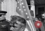 Image général Courtney Hodges Torgau Allemagne, 1945, de la seconde 38 séquences d'archives historiques vidéo 65675037539