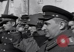 Image général Courtney Hodges Torgau Allemagne, 1945, de la seconde 62 séquences d'archives historiques vidéo 65675037539