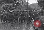 Immagine di Il Maggiore Generale Terry Allen Delitzsch Germania, 1945, secondo 3 filmato di repertorio 65675037542