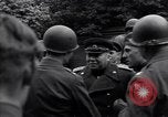 Immagine di Il Maggiore Generale Terry Allen Delitzsch Germania, 1945, secondo 46 filmato di repertorio 65675037542