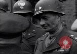 Immagine di Il Maggiore Generale Terry Allen Delitzsch Germania, 1945, secondo 49 filmato di repertorio 65675037542