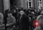 Immagine di Civili tedesco Delitzsch Germania, 1945, secondo 3 filmato di repertorio 65675037544