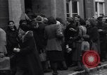 Immagine di Civili tedesco Delitzsch Germania, 1945, secondo 12 filmato di repertorio 65675037544