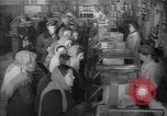 Immagine di Kreschatik negozio di alimentari Kiev Ucraina, 1947, secondo 40 filmato di repertorio 65675037546