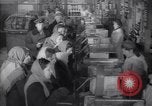 Immagine di Kreschatik negozio di alimentari Kiev Ucraina, 1947, secondo 42 filmato di repertorio 65675037546