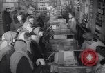 Immagine di Kreschatik negozio di alimentari Kiev Ucraina, 1947, secondo 53 filmato di repertorio 65675037546