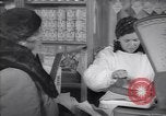 Immagine di Kreschatik negozio di alimentari Kiev Ucraina, 1947, secondo 56 filmato di repertorio 65675037546