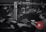 Immagine di Fabbrica di abbigliamento Bielorussia Minsk Unione Sovietica, 1947, secondo 40 filmato di repertorio 65675037547