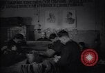 Immagine di Fabbrica di scarpe Bielorussia Minsk Unione Sovietica, 1947, secondo 15 filmato di repertorio 65675037548