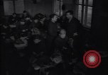 Immagine di Fabbrica di scarpe Bielorussia Minsk Unione Sovietica, 1947, secondo 30 filmato di repertorio 65675037548