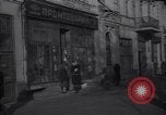 Immagine di Negozio di abbigliamento Kiev Ucraina, 1947, secondo 6 filmato di repertorio 65675037549