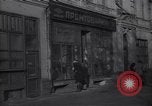 Immagine di Negozio di abbigliamento Kiev Ucraina, 1947, secondo 11 filmato di repertorio 65675037549