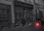 Immagine di Negozio di abbigliamento Kiev Ucraina, 1947, secondo 12 filmato di repertorio 65675037549