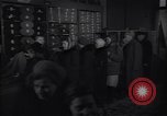 Immagine di Negozio di abbigliamento Kiev Ucraina, 1947, secondo 29 filmato di repertorio 65675037549