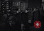 Immagine di Negozio di abbigliamento Kiev Ucraina, 1947, secondo 30 filmato di repertorio 65675037549
