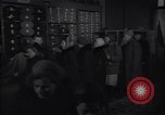 Immagine di Negozio di abbigliamento Kiev Ucraina, 1947, secondo 32 filmato di repertorio 65675037549