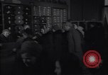 Immagine di Negozio di abbigliamento Kiev Ucraina, 1947, secondo 41 filmato di repertorio 65675037549
