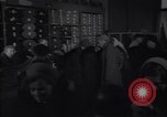 Immagine di Negozio di abbigliamento Kiev Ucraina, 1947, secondo 43 filmato di repertorio 65675037549