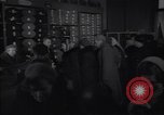 Immagine di Negozio di abbigliamento Kiev Ucraina, 1947, secondo 44 filmato di repertorio 65675037549