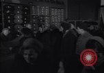 Immagine di Negozio di abbigliamento Kiev Ucraina, 1947, secondo 47 filmato di repertorio 65675037549