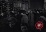 Immagine di Negozio di abbigliamento Kiev Ucraina, 1947, secondo 48 filmato di repertorio 65675037549