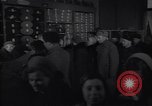 Immagine di Negozio di abbigliamento Kiev Ucraina, 1947, secondo 49 filmato di repertorio 65675037549