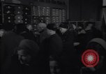 Immagine di Negozio di abbigliamento Kiev Ucraina, 1947, secondo 53 filmato di repertorio 65675037549