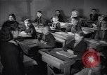 Standbild Klassenzimmer Minsk Belarus Sowjetunion, 1947, aus Sekunde 58 historischem Filmmaterial Videoclip 65675037550