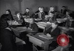 Standbild Klassenzimmer Minsk Belarus Sowjetunion, 1947, aus Sekunde 60 historischem Filmmaterial Videoclip 65675037550