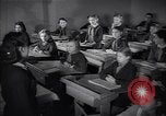 Standbild Klassenzimmer Minsk Belarus Sowjetunion, 1947, aus Sekunde 61 historischem Filmmaterial Videoclip 65675037550