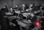 Standbild Klassenzimmer Minsk Belarus Sowjetunion, 1947, aus Sekunde 62 historischem Filmmaterial Videoclip 65675037550