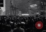 Standbild Arbeitnehmer Proteste Berlin Deutschland, 1953, aus Sekunde 18 historischem Filmmaterial Videoclip 65675037557