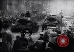 Standbild Arbeitnehmer Proteste Berlin Deutschland, 1953, aus Sekunde 47 historischem Filmmaterial Videoclip 65675037557