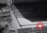 Standbild Arbeitnehmer Proteste Berlin Deutschland, 1953, aus Sekunde 57 historischem Filmmaterial Videoclip 65675037557