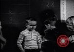 Standbild Leben in West-Berlin gegen Osten Berlin Berlin Deutschland, 1961, aus Sekunde 9 historischem Filmmaterial Videoclip 65675037559