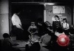 Standbild Leben in West-Berlin gegen Osten Berlin Berlin Deutschland, 1961, aus Sekunde 16 historischem Filmmaterial Videoclip 65675037559