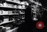 Standbild Leben in West-Berlin gegen Osten Berlin Berlin Deutschland, 1961, aus Sekunde 20 historischem Filmmaterial Videoclip 65675037559