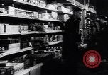 Standbild Leben in West-Berlin gegen Osten Berlin Berlin Deutschland, 1961, aus Sekunde 21 historischem Filmmaterial Videoclip 65675037559