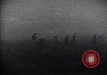 Standbild Leben in West-Berlin gegen Osten Berlin Berlin Deutschland, 1961, aus Sekunde 60 historischem Filmmaterial Videoclip 65675037559