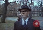 Standbild Thomas Schelling Cambridge Massachusetts USA, 1967, aus Sekunde 29 historischem Filmmaterial Videoclip 65675037569