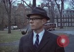 Standbild Thomas Schelling Cambridge Massachusetts USA, 1967, aus Sekunde 32 historischem Filmmaterial Videoclip 65675037569